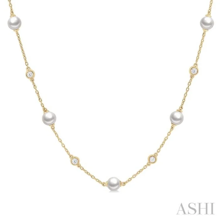 1/4 ctw White 5MM Cultured Pearls and Round Cut Diamond Station Necklace in 14K Yellow Gold