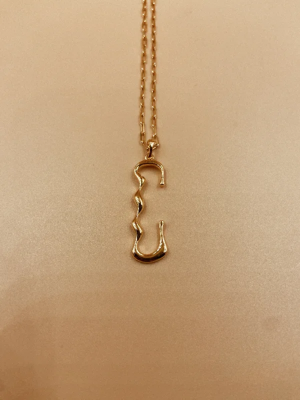 Letter C Necklace | 18kt Solid Gold