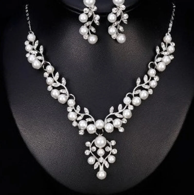 3 Pcs Silver Gold Jewelry Set Pearls & Rhinestone (Earrings & Necklace) JS-026