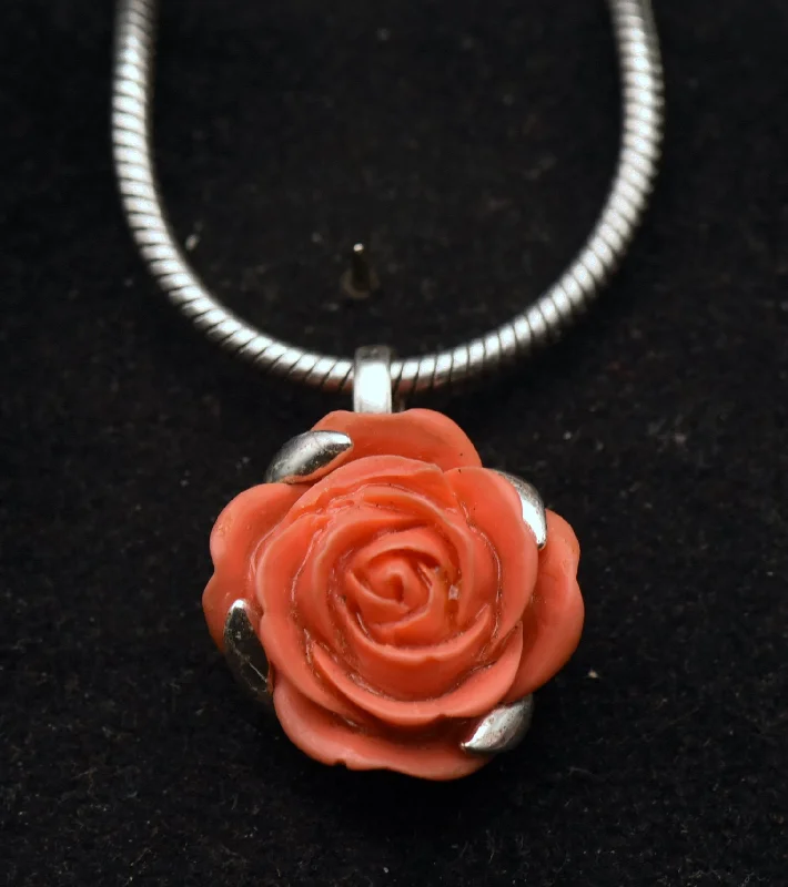 Vintage Rose Pendant Necklace