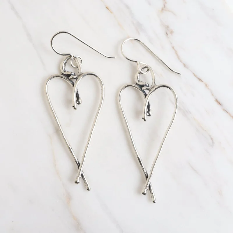 Sparkling Drop Earrings For Luxurious Look-Wire Heart Earrings