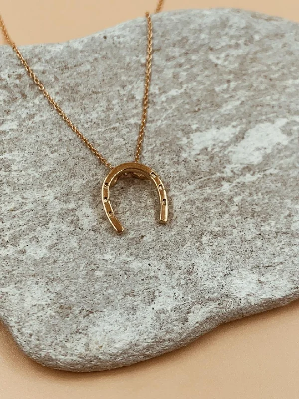 Horseshoe Necklace | 18kt Solid Gold