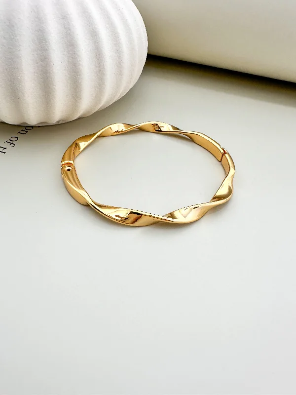 Affordable Adjustable Bangles For Everyday Fashion-Velani Jewelry Twisted Bangle Bracelet