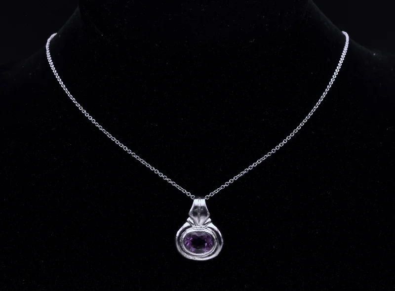 Vintage Sterling Silver Amethyst Pendant Sterling Silver Chain Necklace - 20"